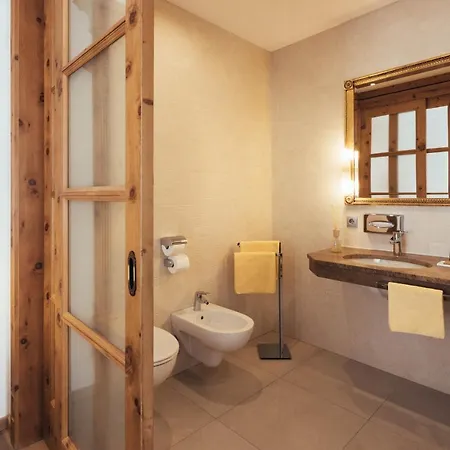 Genusshotel Goldene Rose سيلاندرو