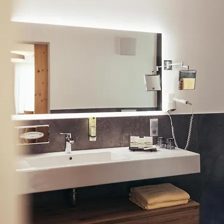 Genusshotel Goldene Rose 3*
