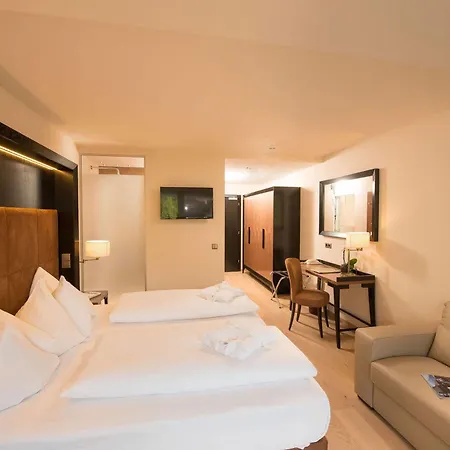 فندق Genusshotel Goldene Rose سيلاندرو